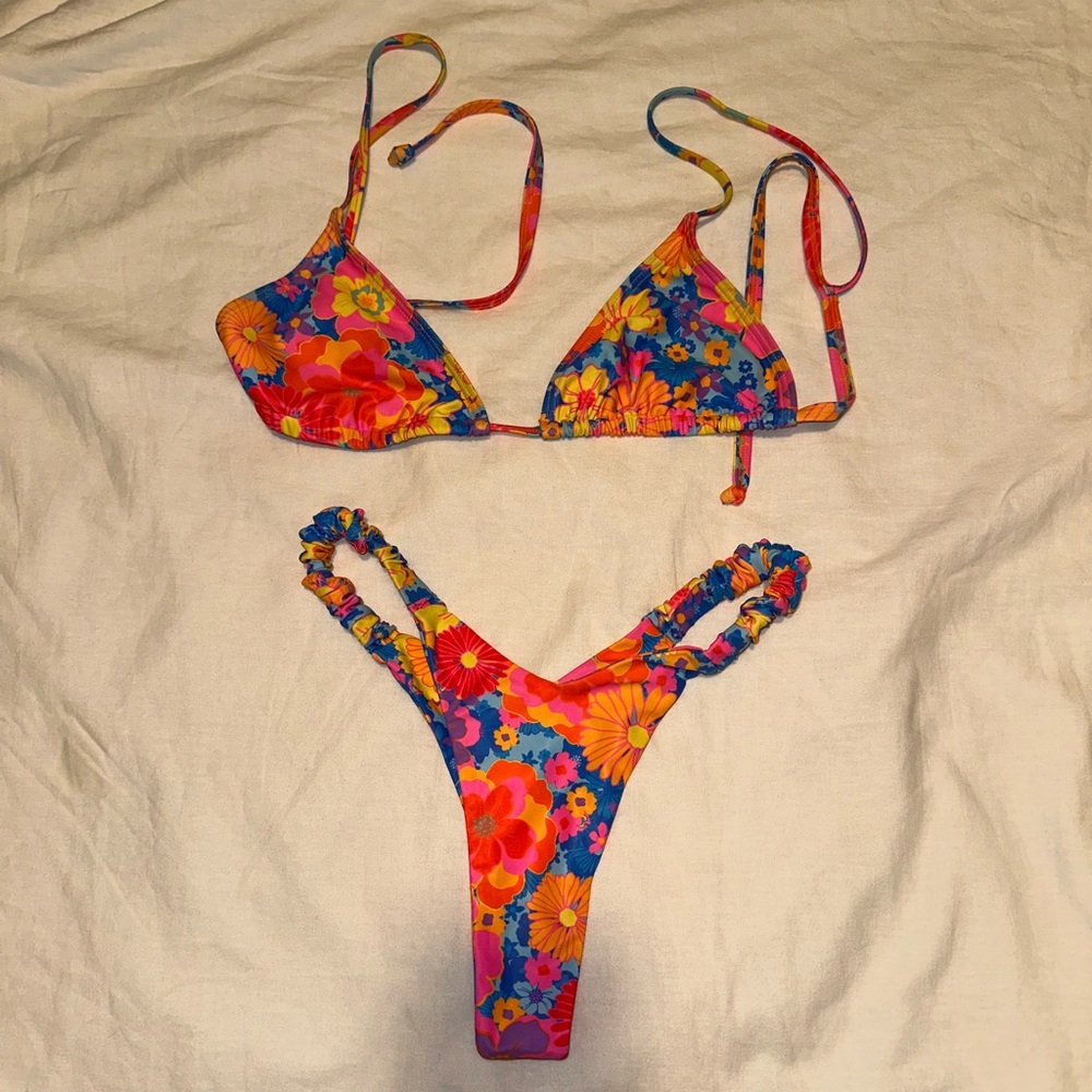 Kulani Kinis Sapphire Sun Set